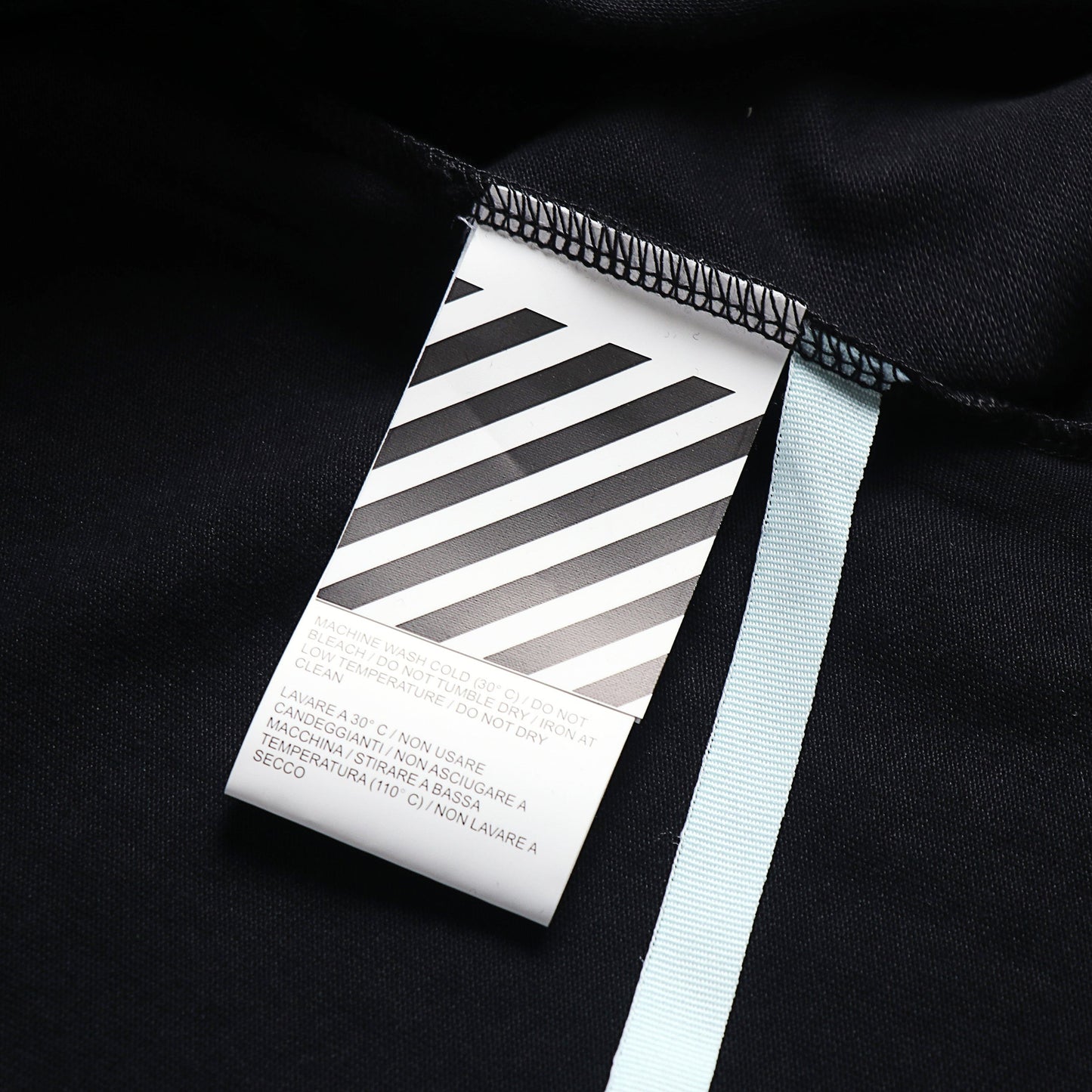 O t-shirt