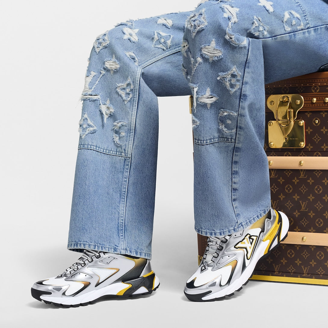 L Sneakers