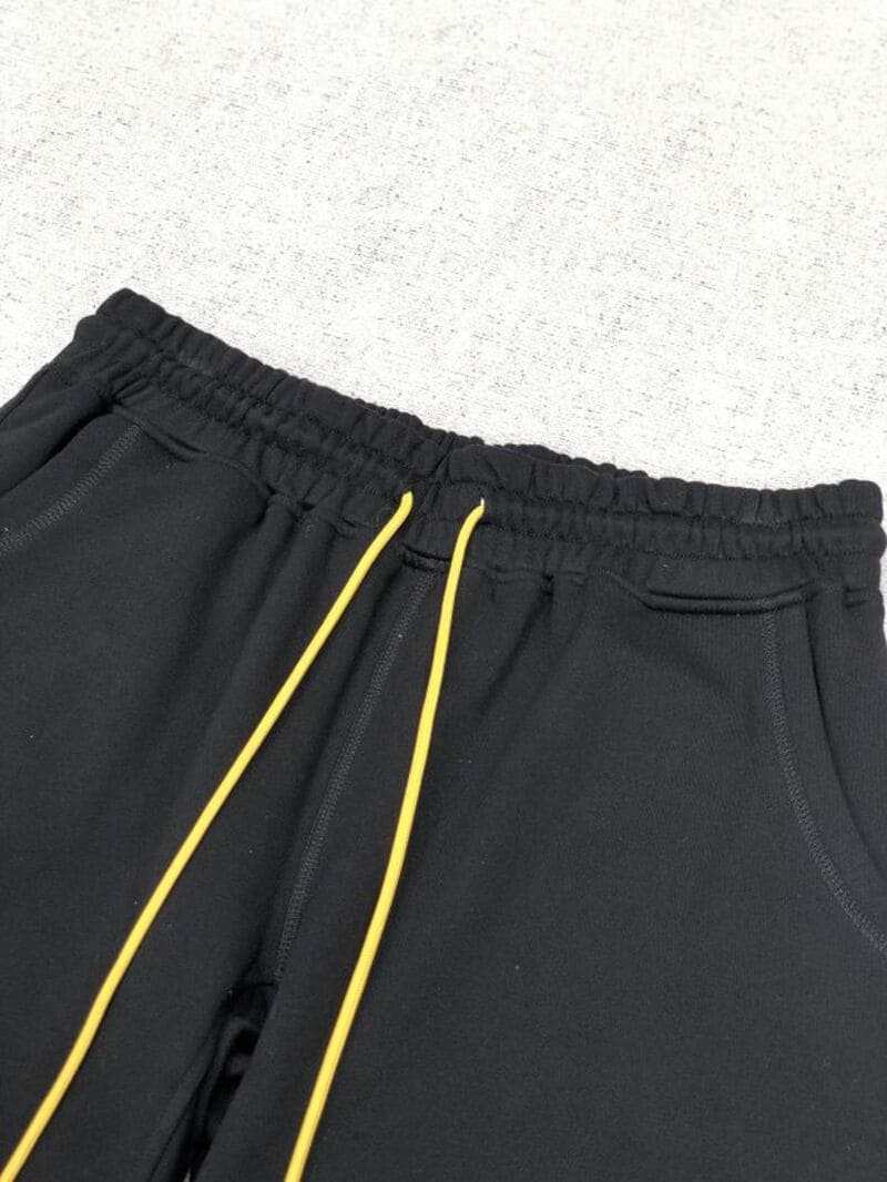 R Shorts