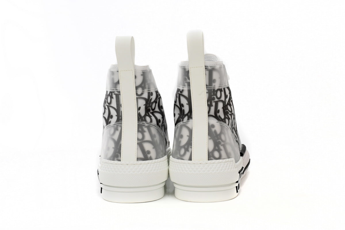 D Sneakaers stylish