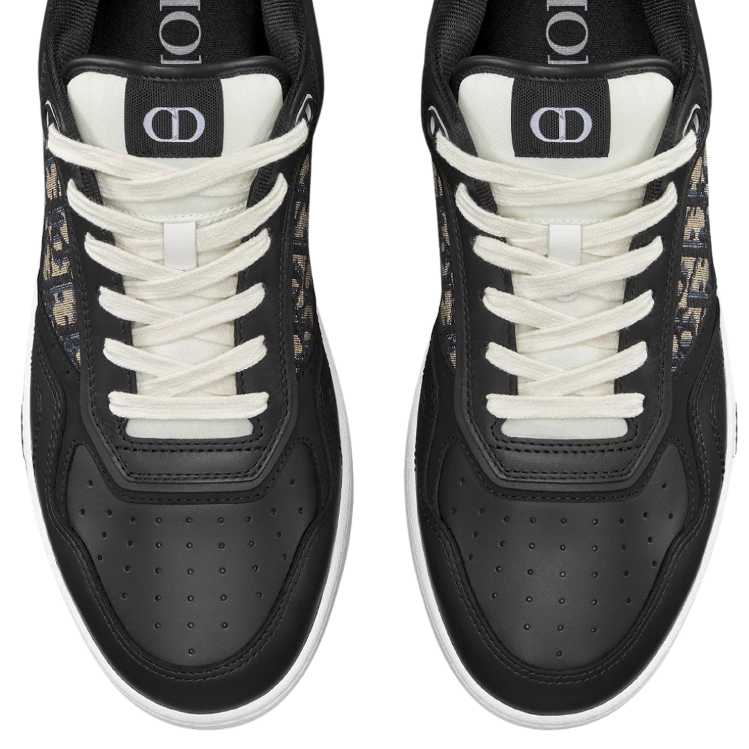 Monogram Black White