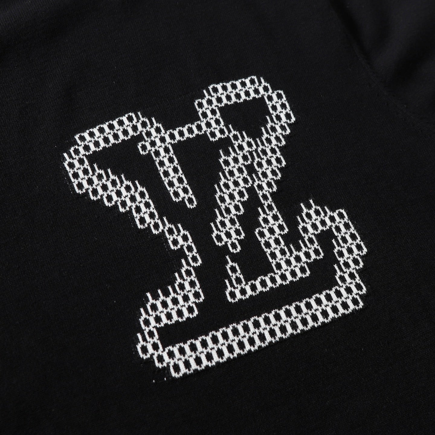 L t-shirt