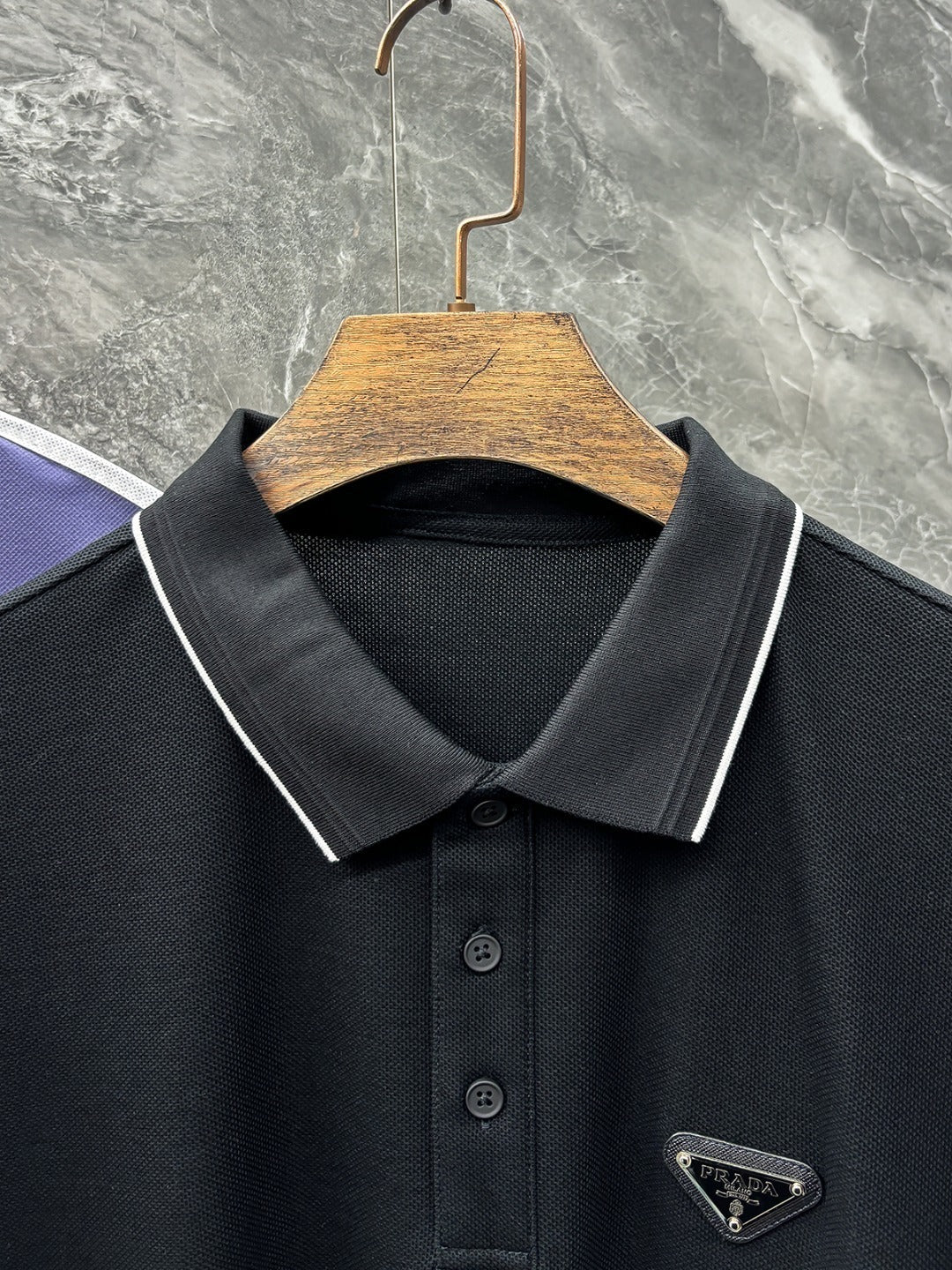 P t-shirt