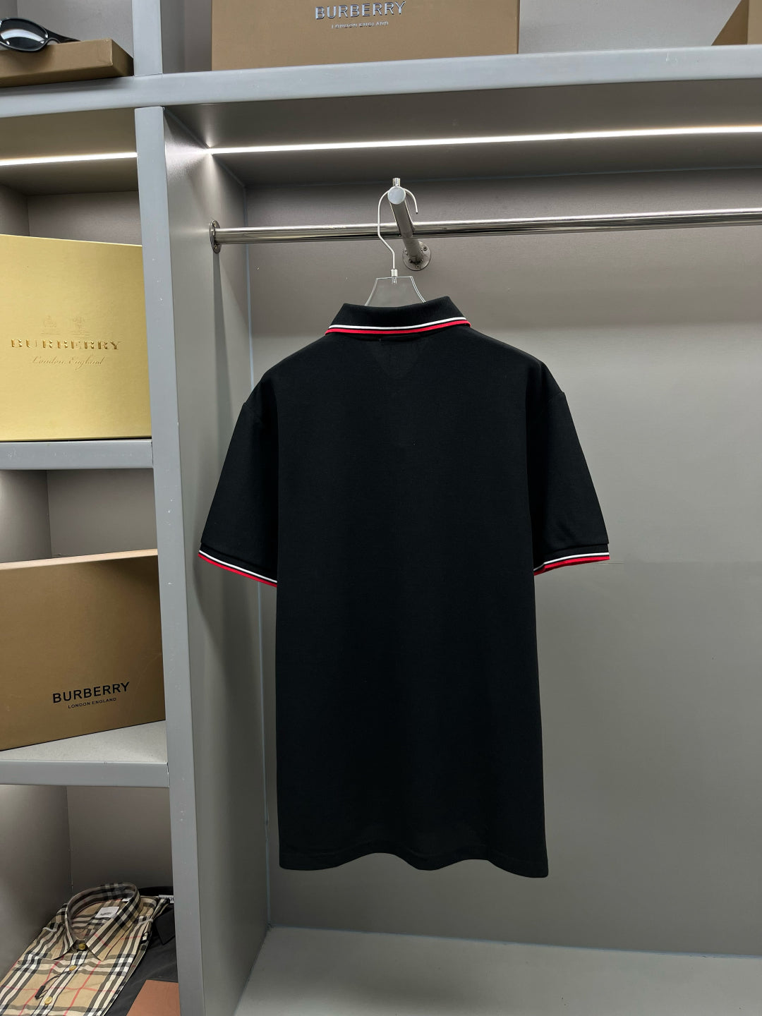 P t-shirt
