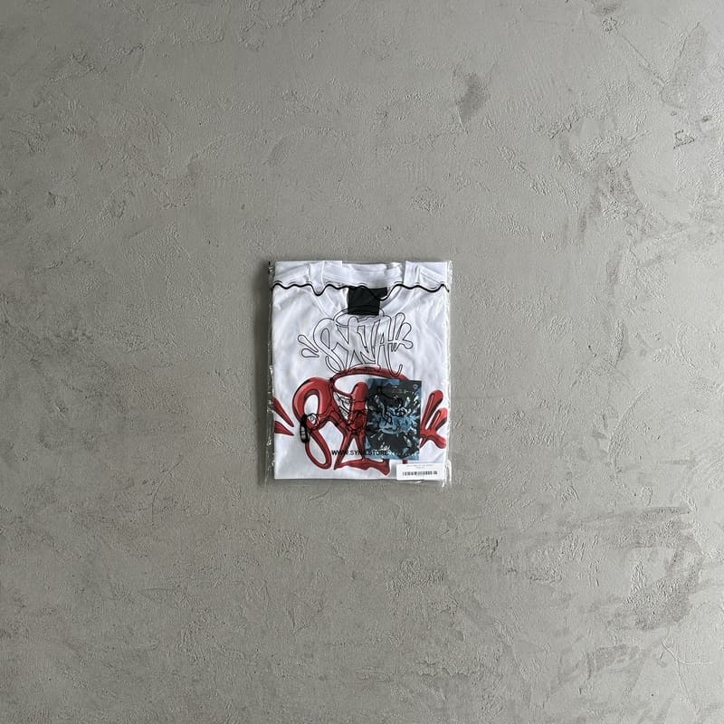 S t-shirt