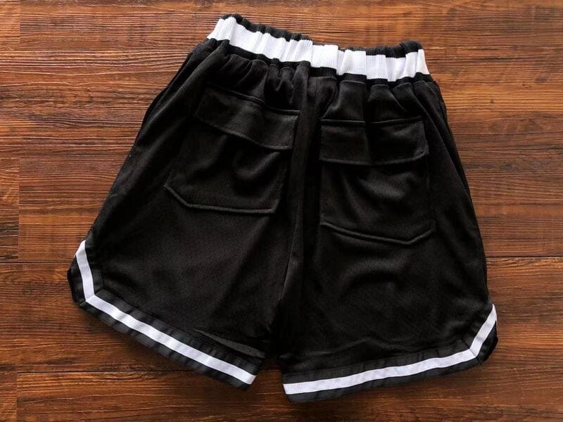 R Court Shorts