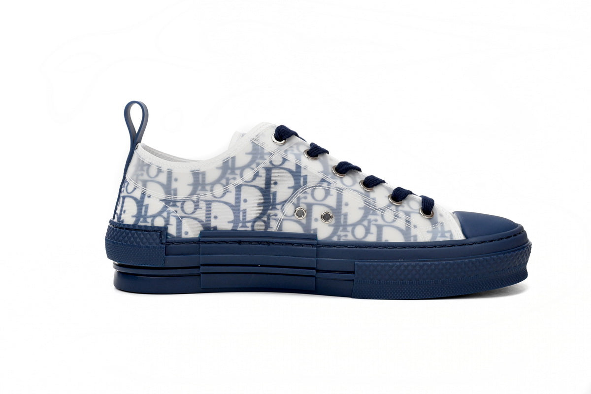 D Sneakaers stylish