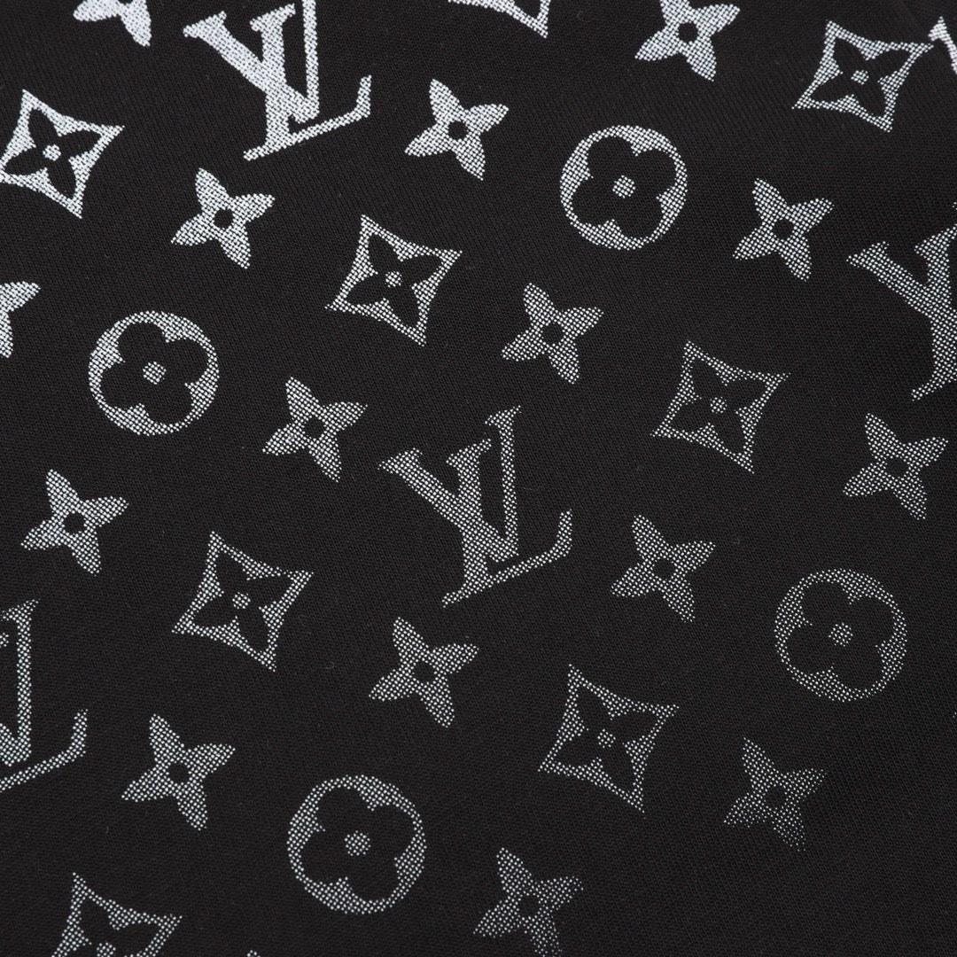 L t-shirt
