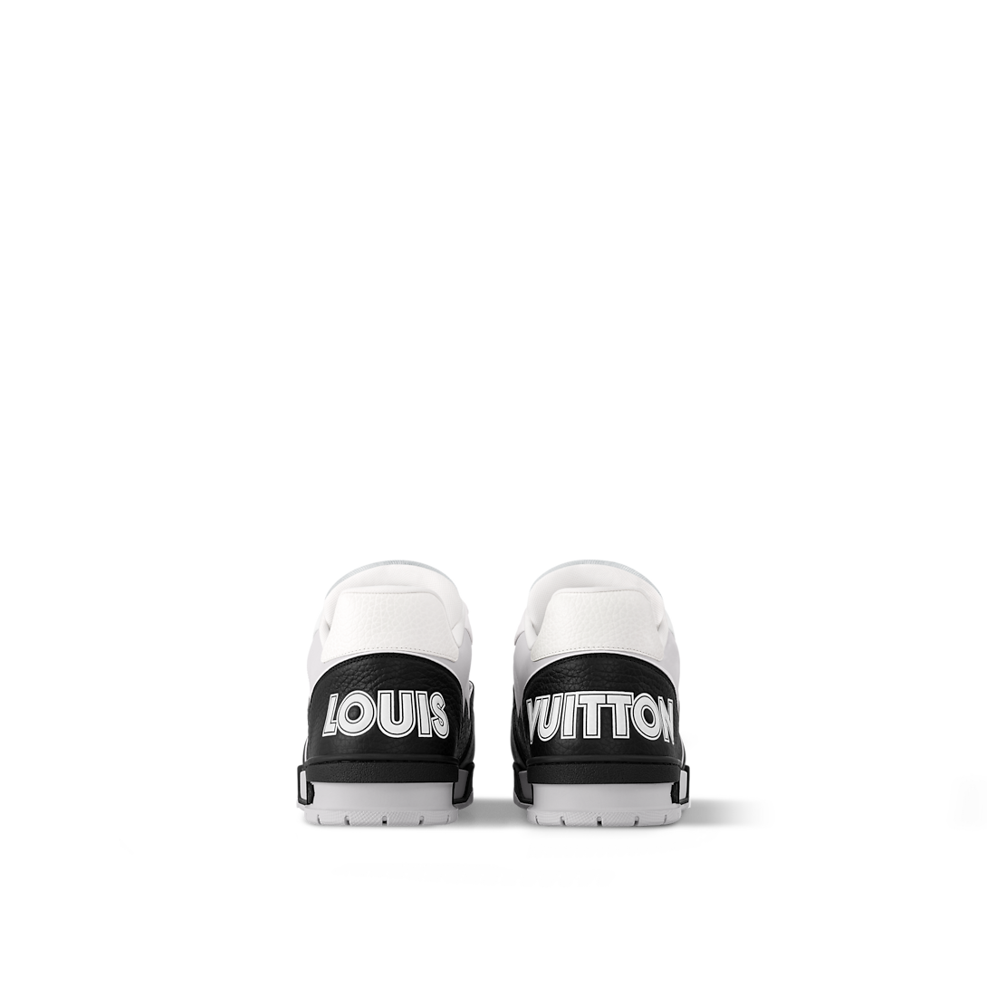 L Sneakers