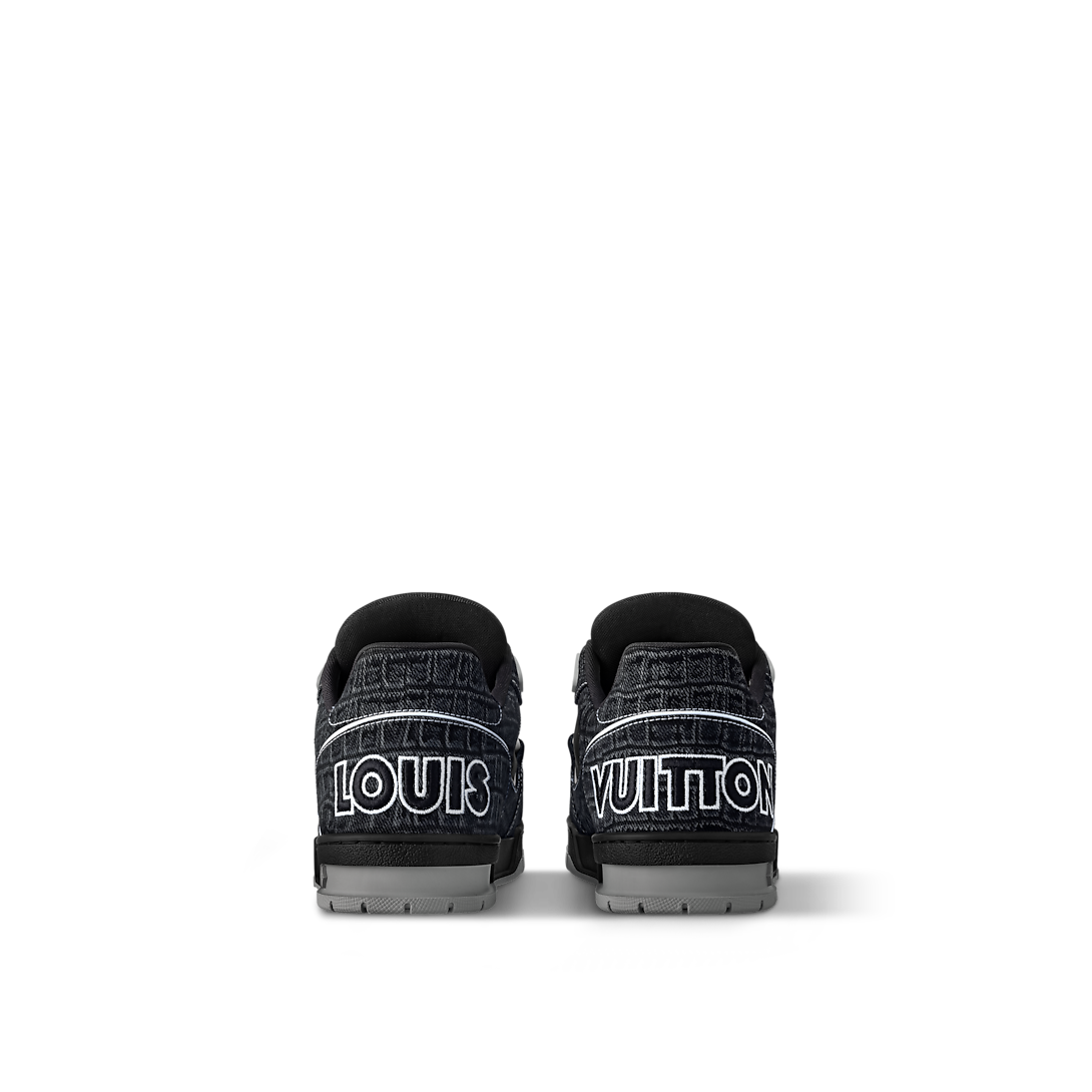 L Sneakers