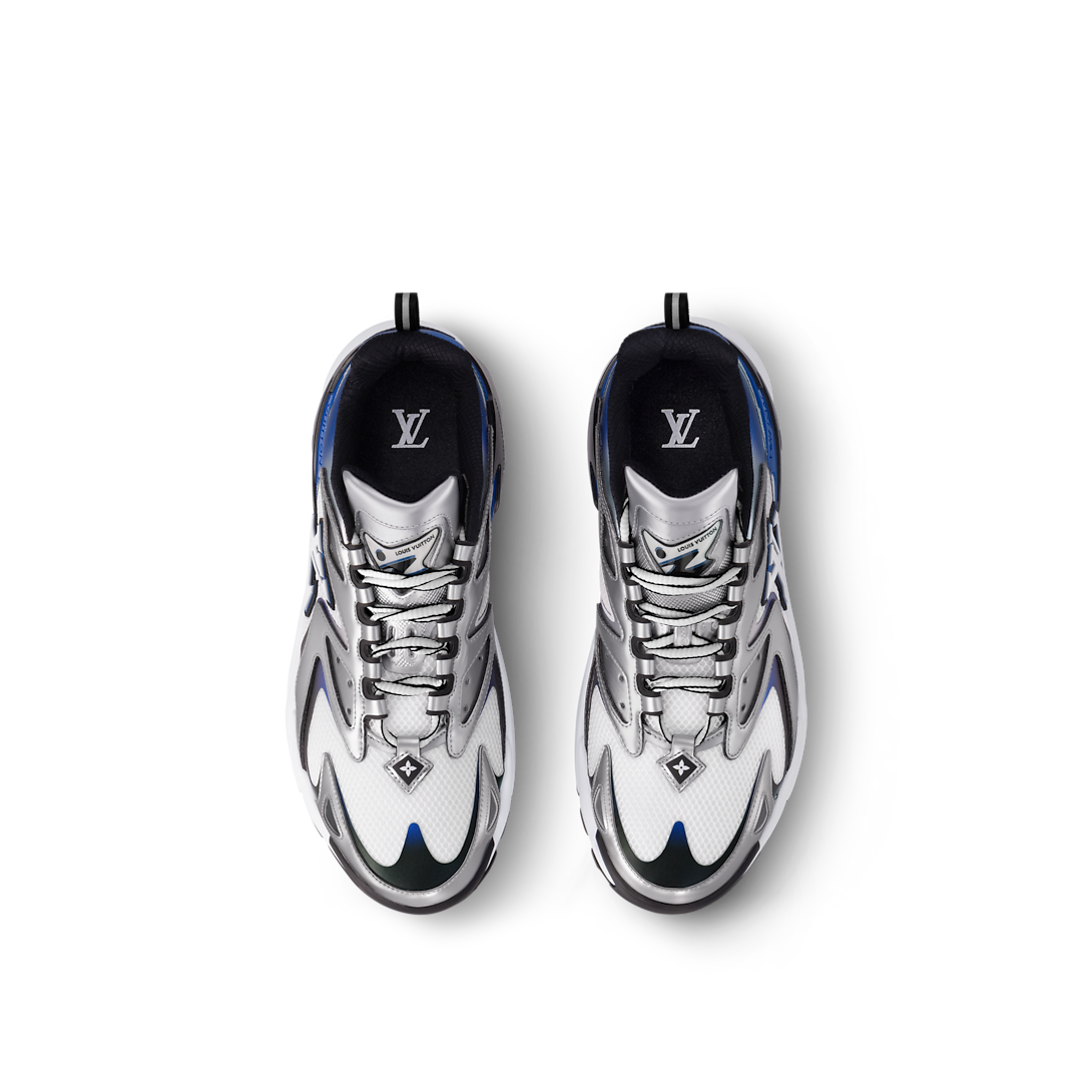 L Sneakers