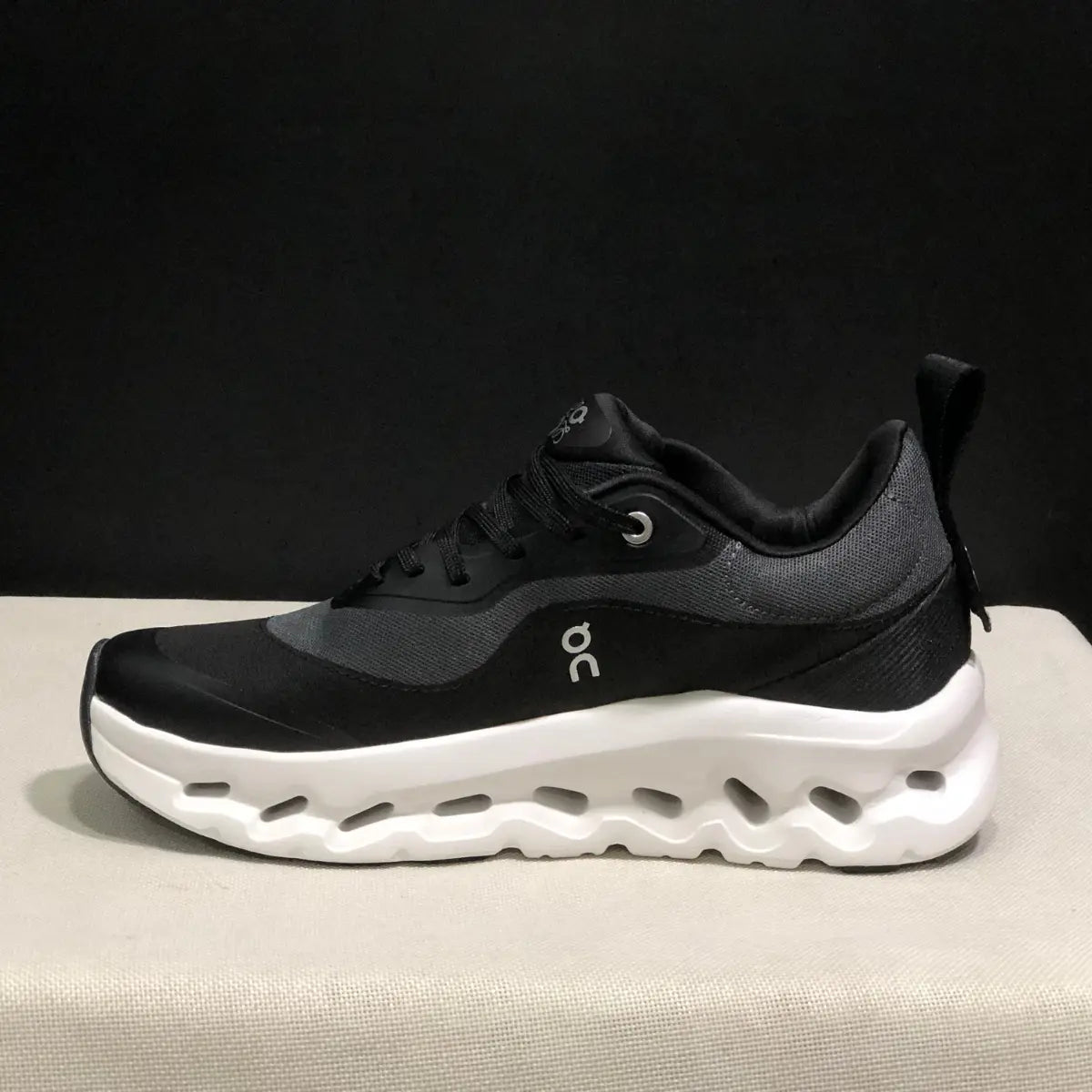 OC Sneakers
