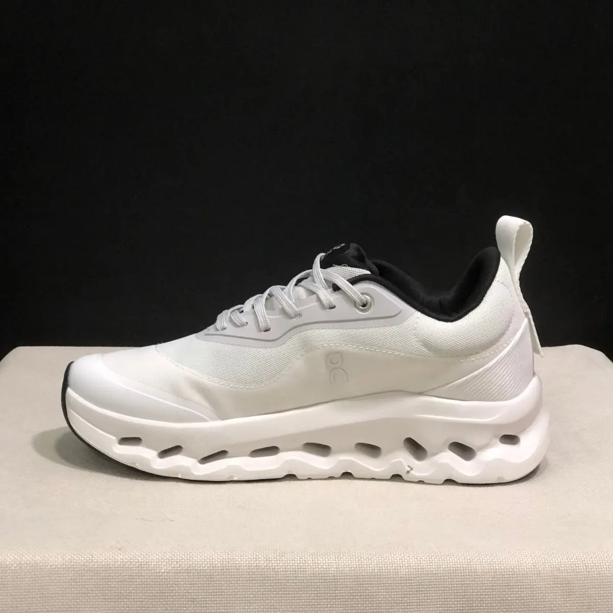 OC Sneakers