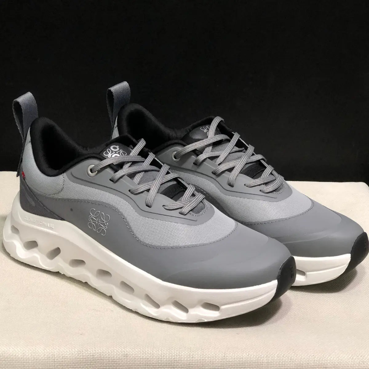 OC Sneakers