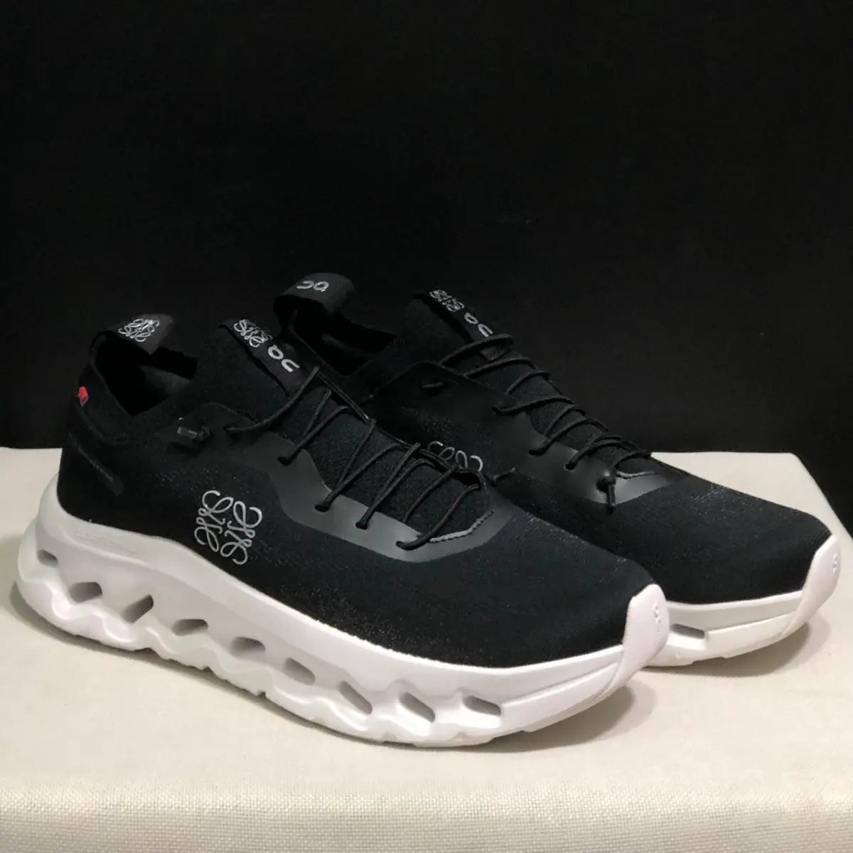 OC Sneakers