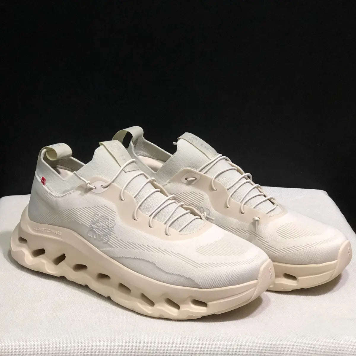 OC Sneakers