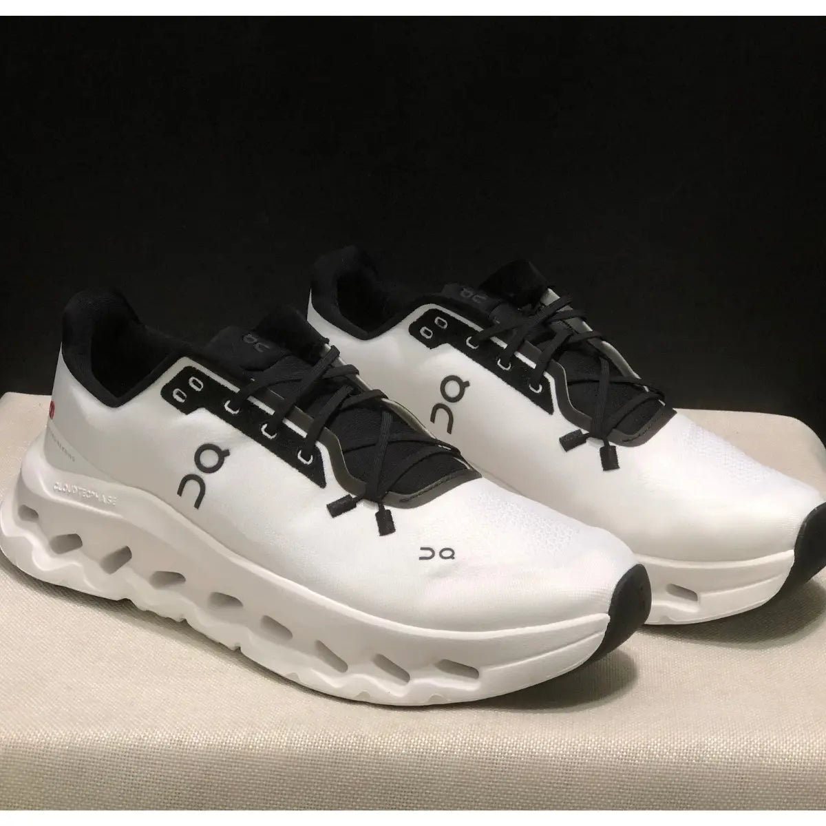 OC Sneakers