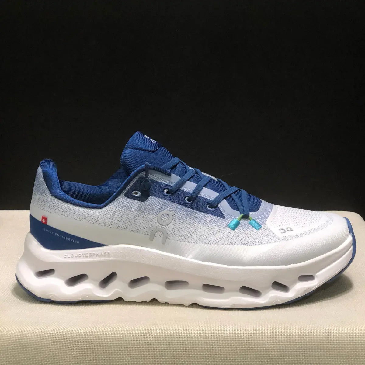 OC Sneakers