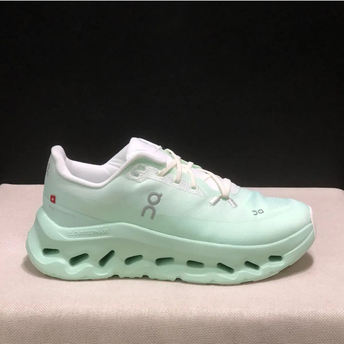 OC Sneakers