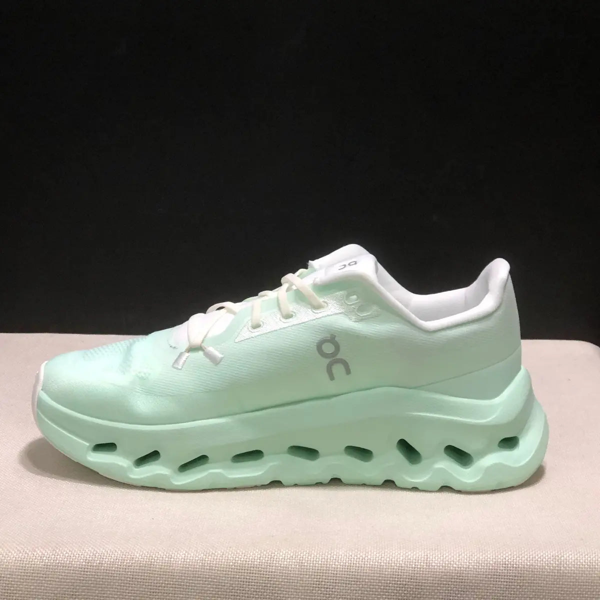 OC Sneakers