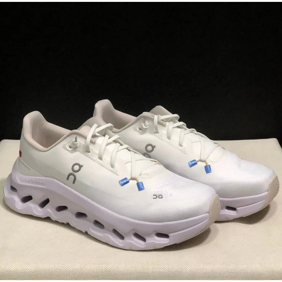 OC Sneakers