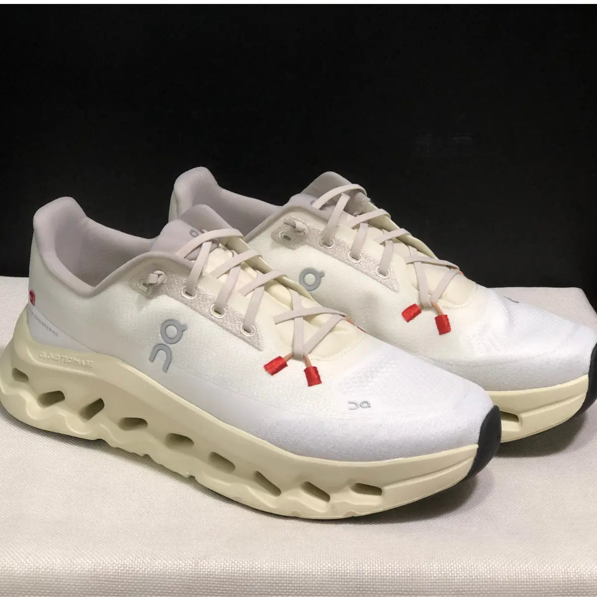 OC Sneakers