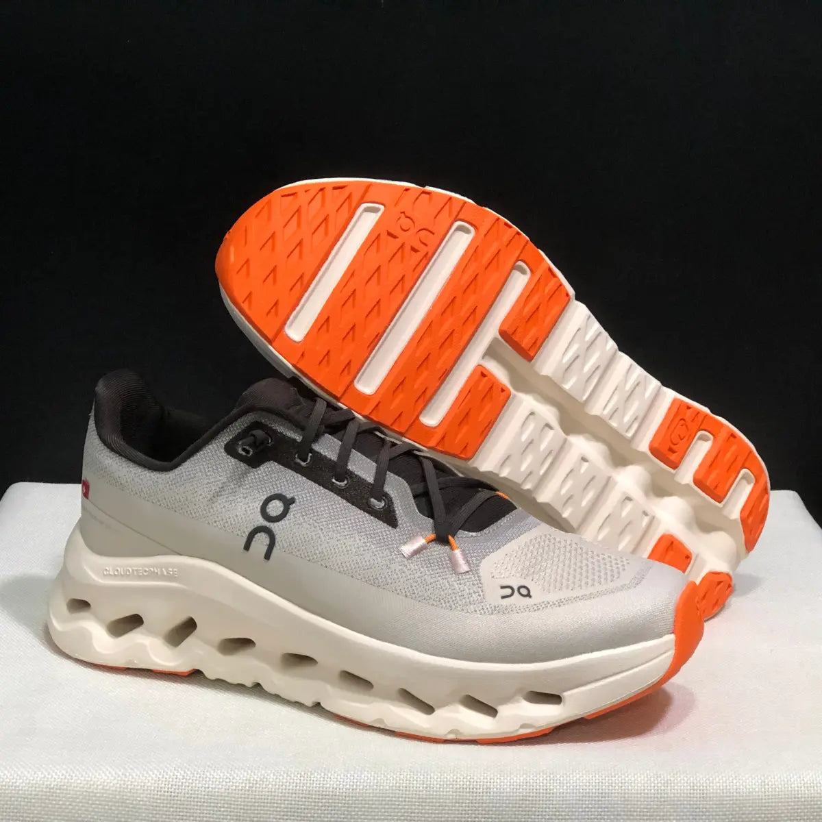 OC Sneakers