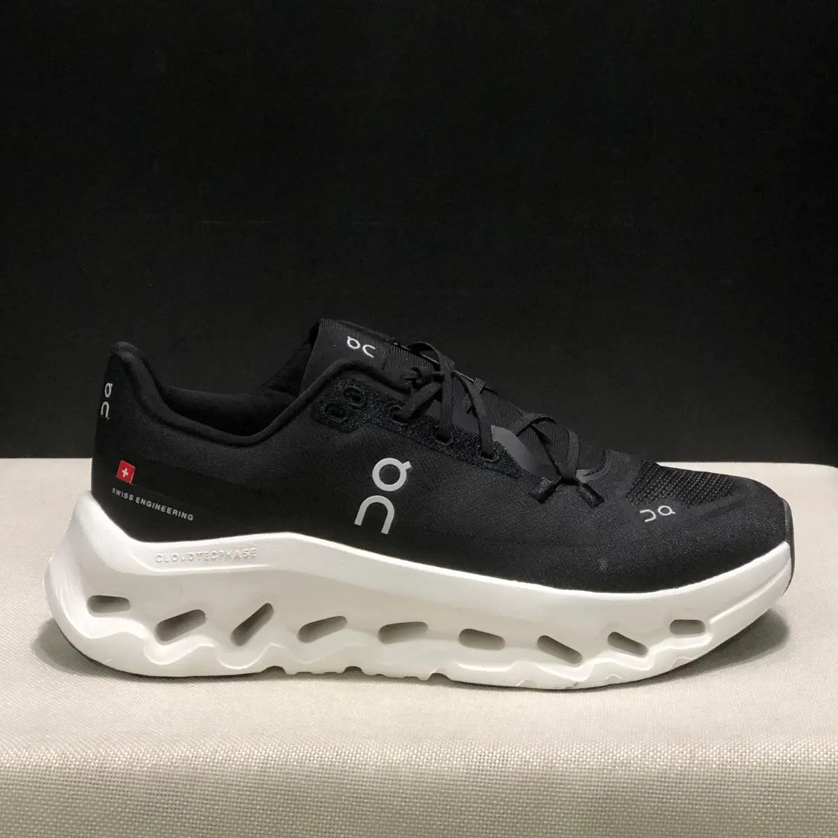OC Sneakers