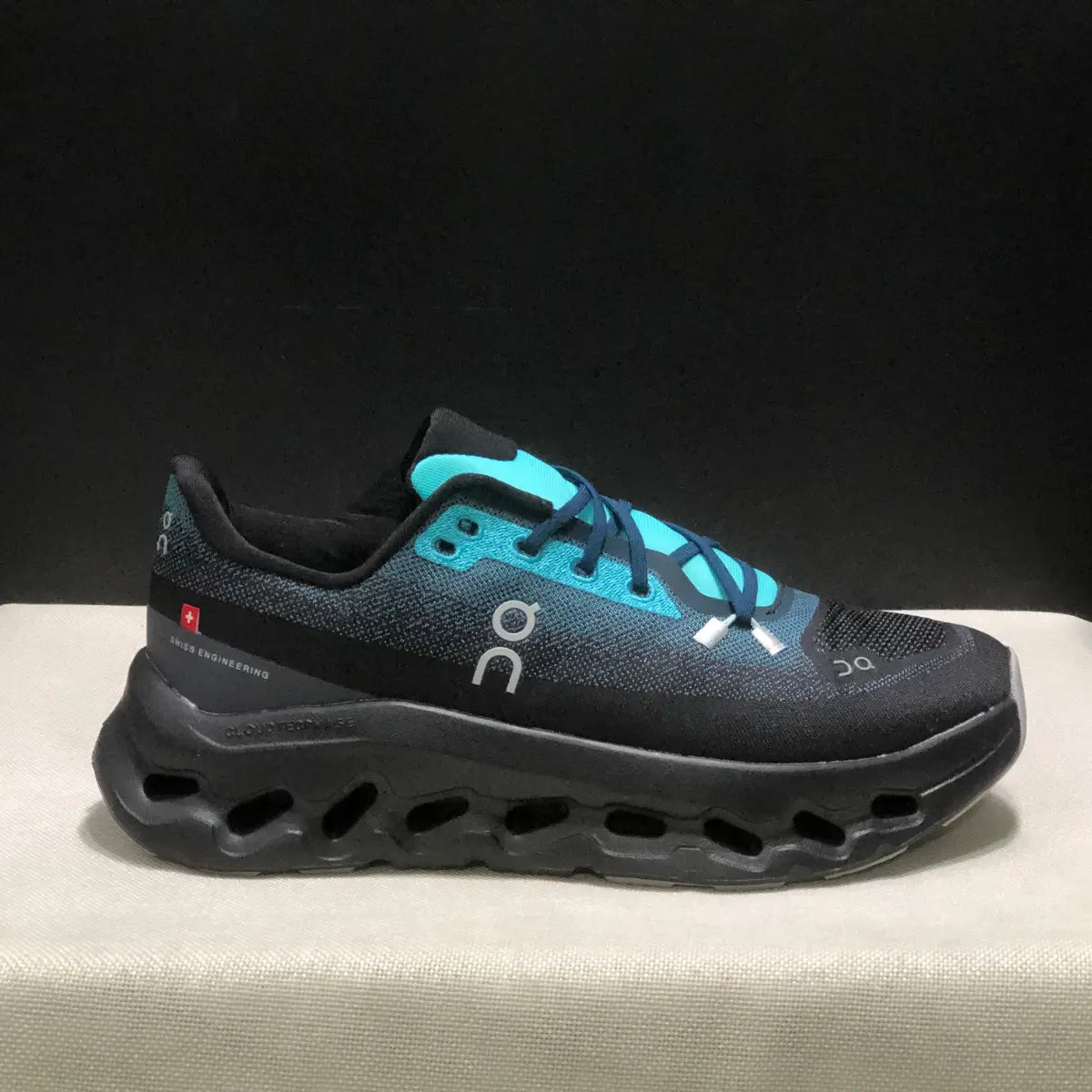 OC Sneakers