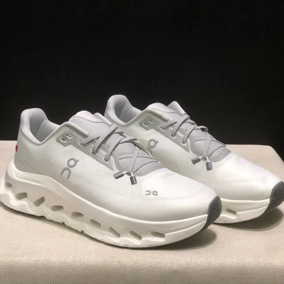 OC Sneakers