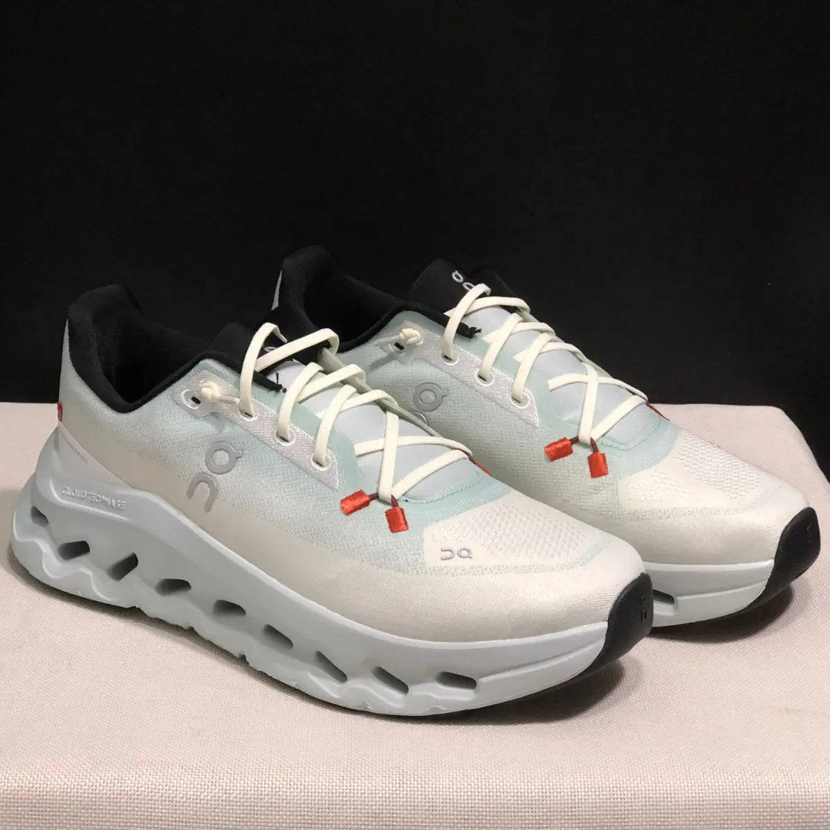 OC Sneakers