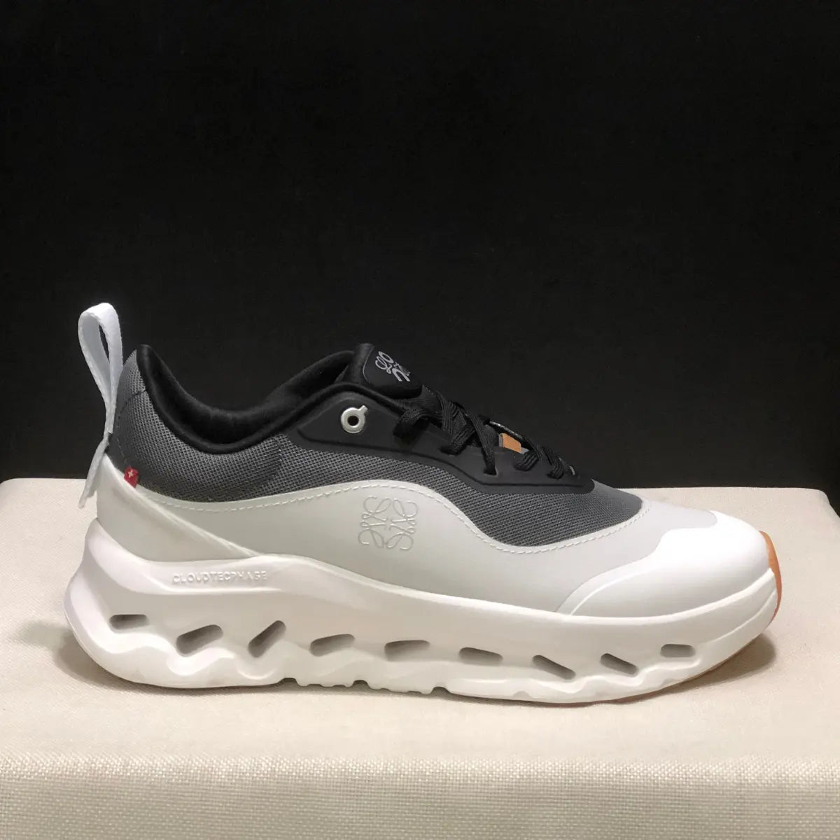 OC Sneakers