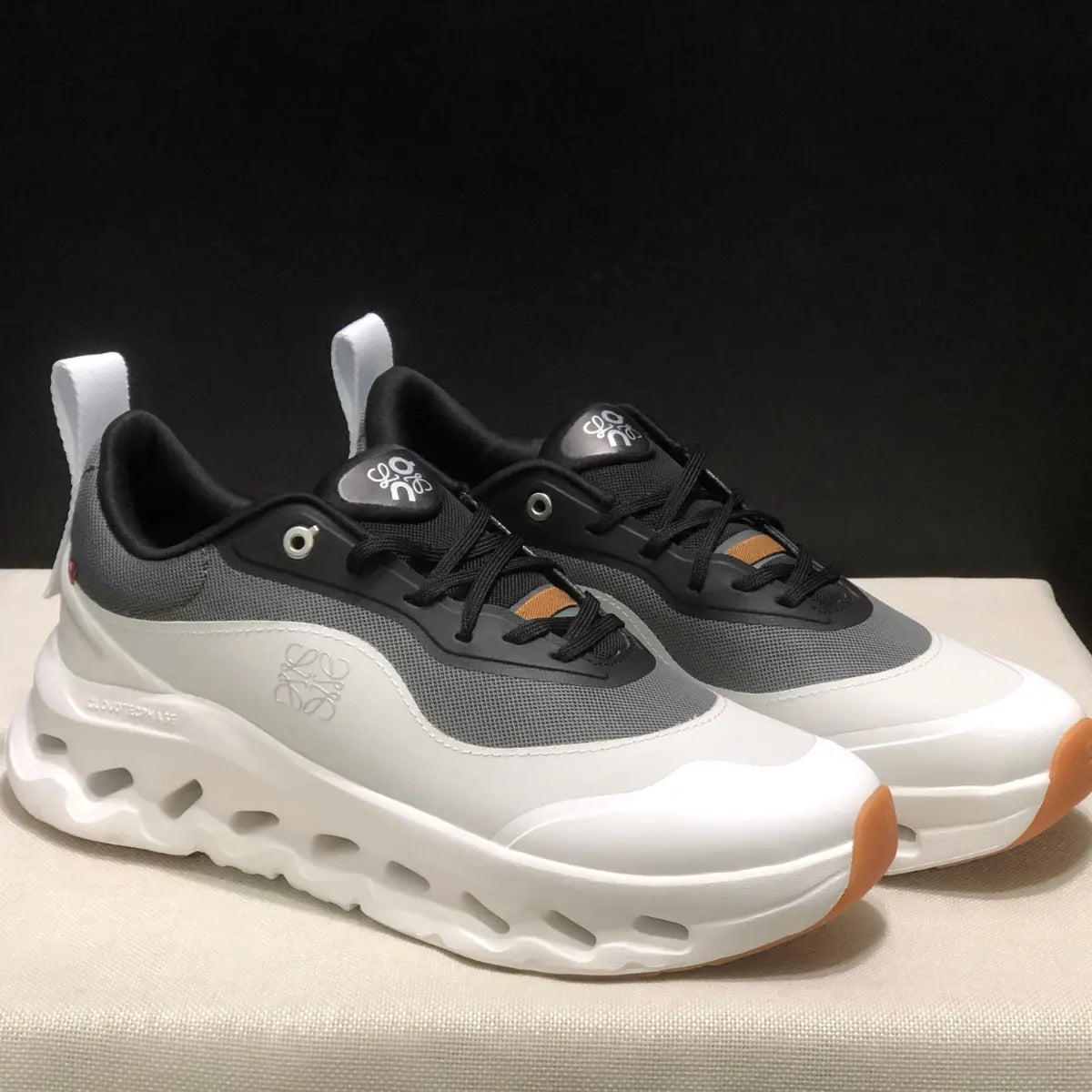 OC Sneakers
