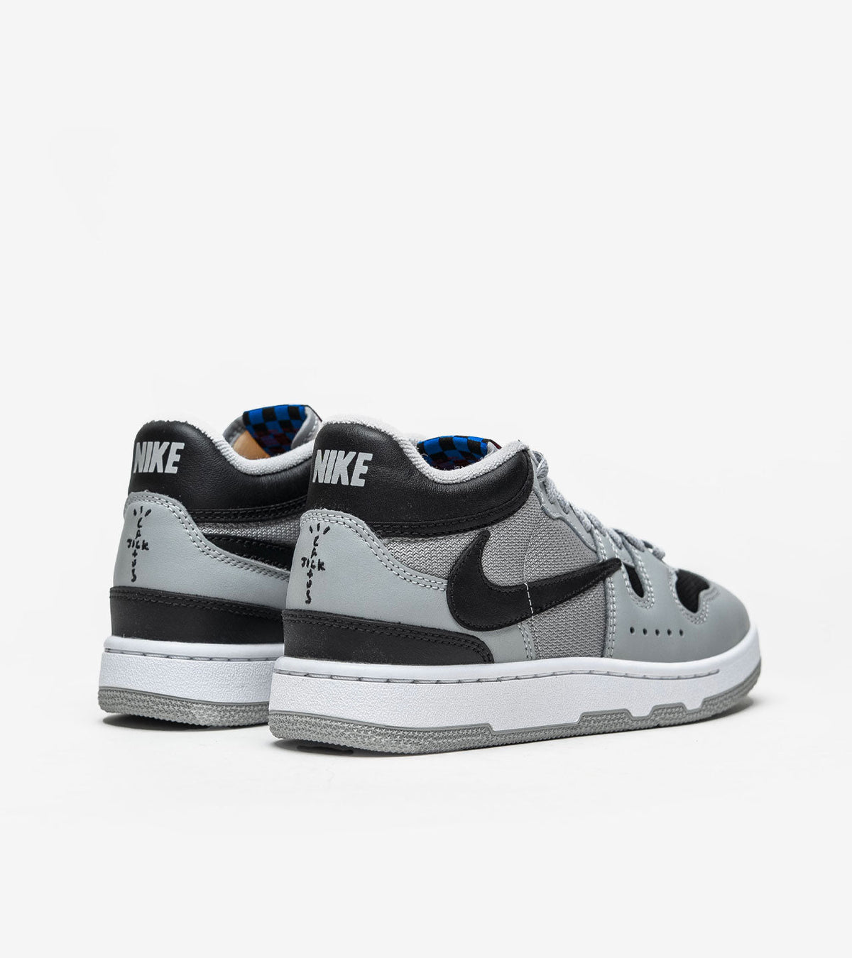 N Sneakers