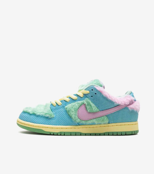 N Sneakers