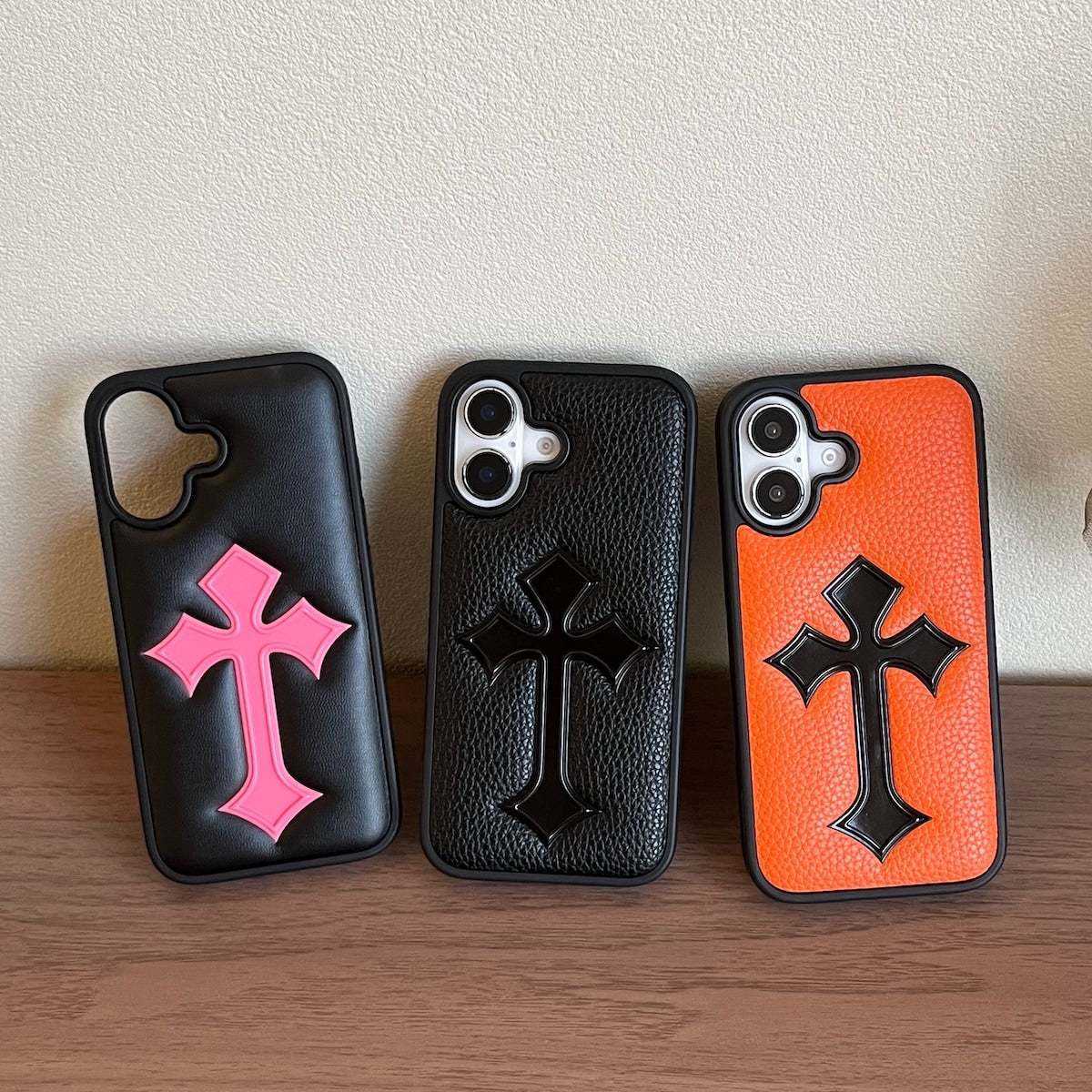 PHONE CASE HEART LEATHER