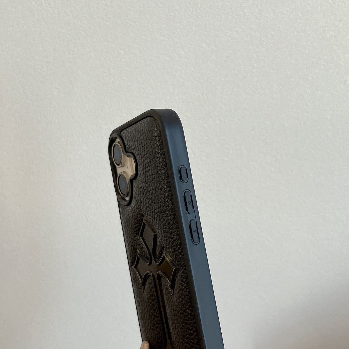 PHONE CASE HEART LEATHER