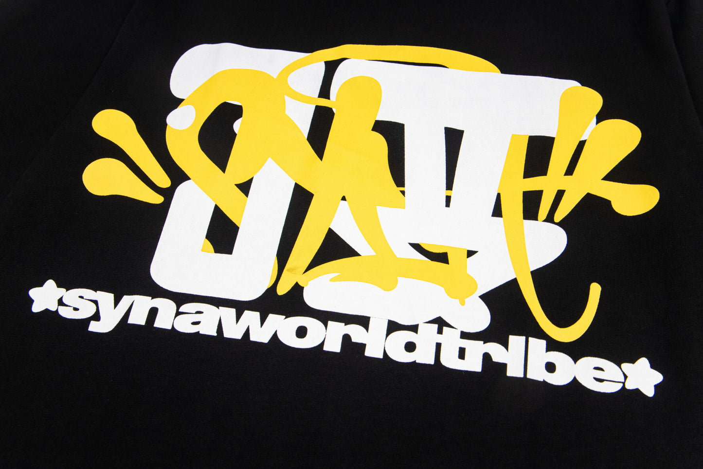 S t-shirt