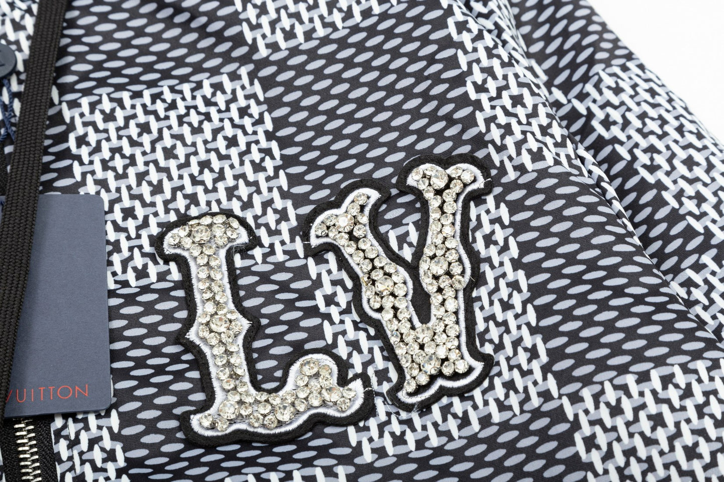 L hoodie