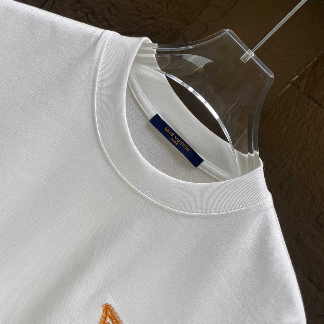 L t-shirt