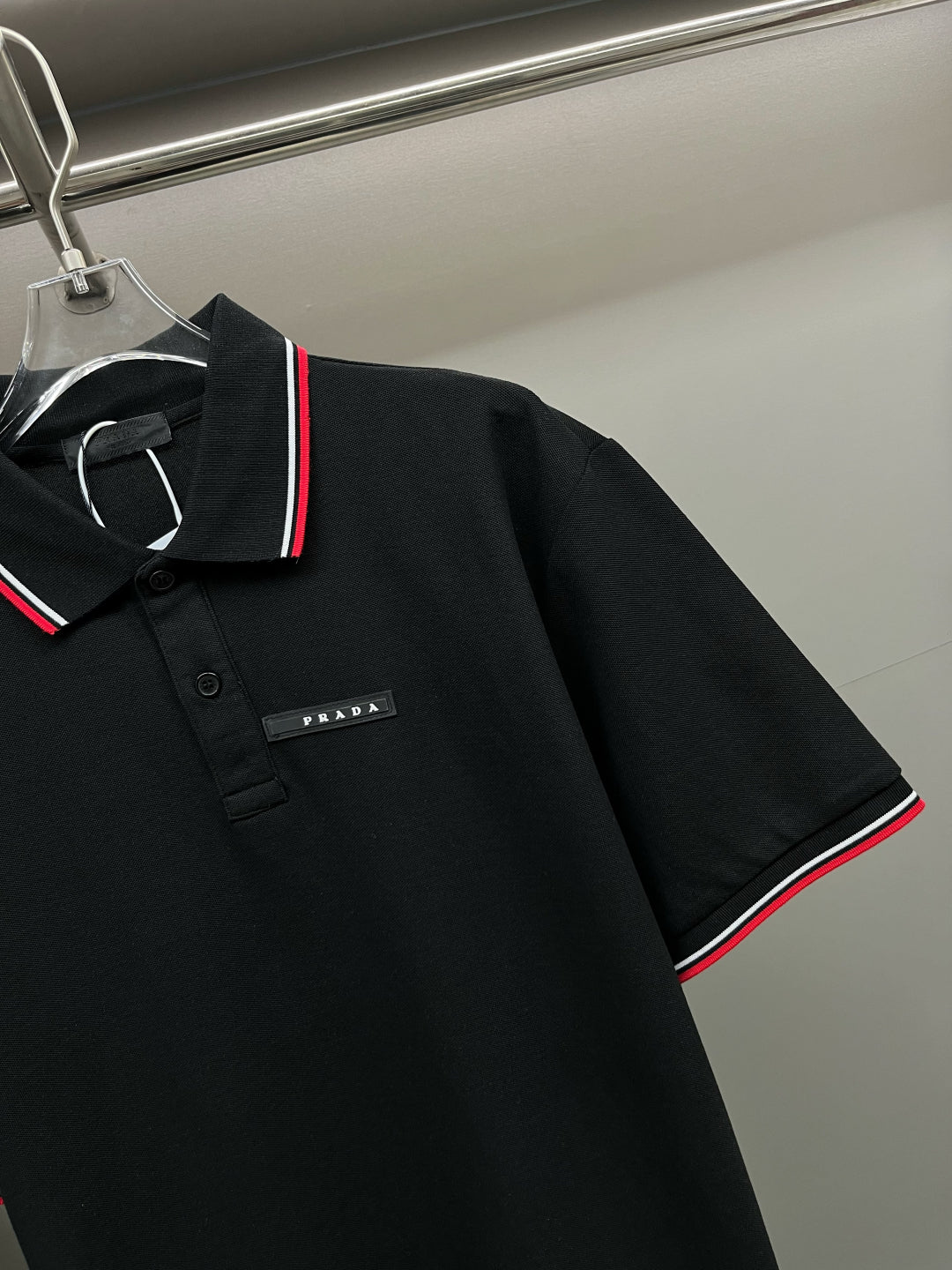 P t-shirt