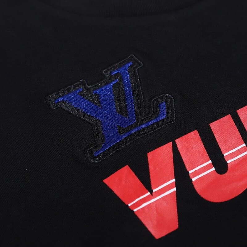 L t-shirt