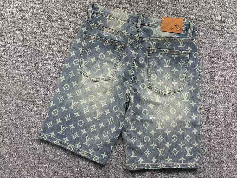 M denim shorts