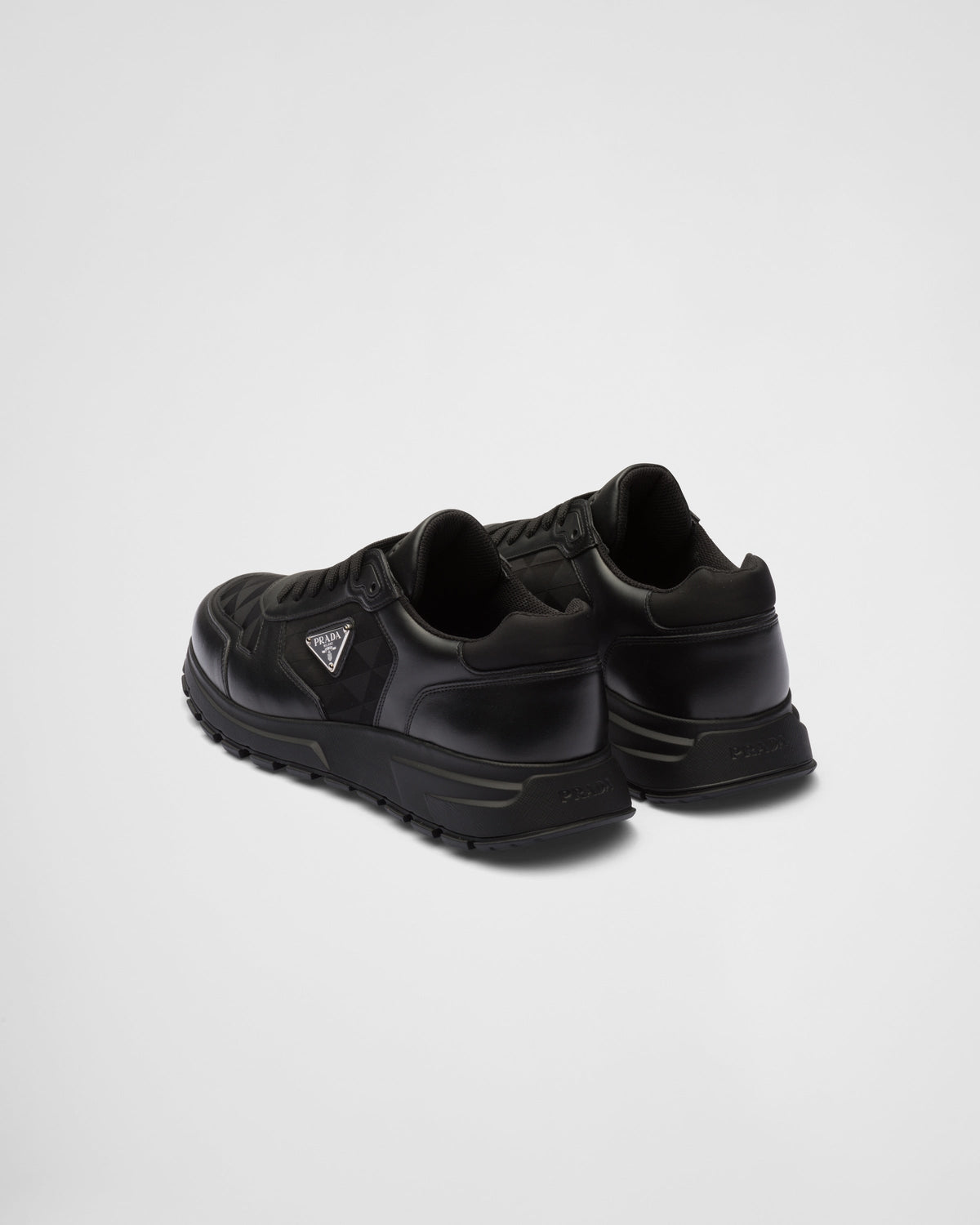 P Sneakers