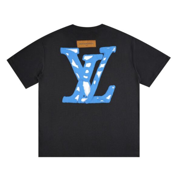 L t-shirt