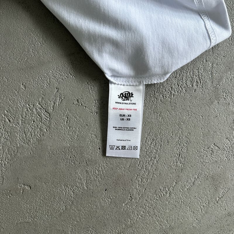 S t-shirt