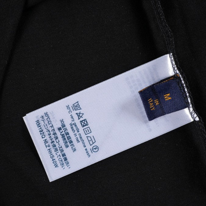 L t-shirt