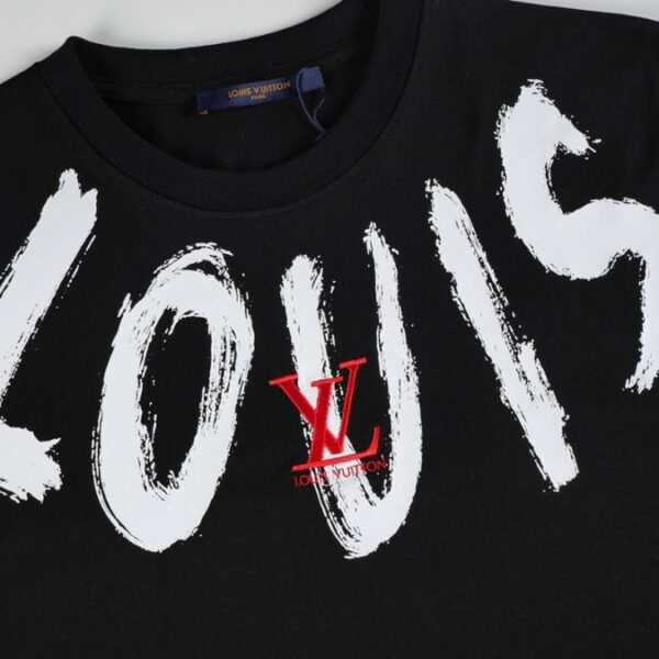 L t-shirt