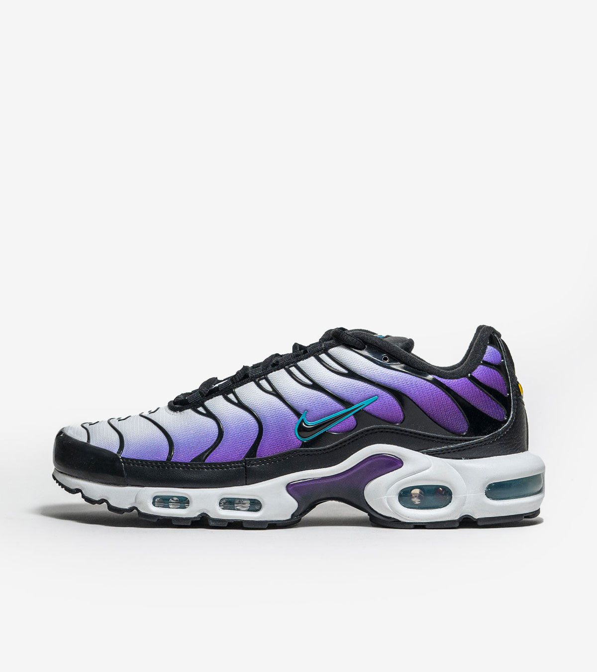 N Sneakers