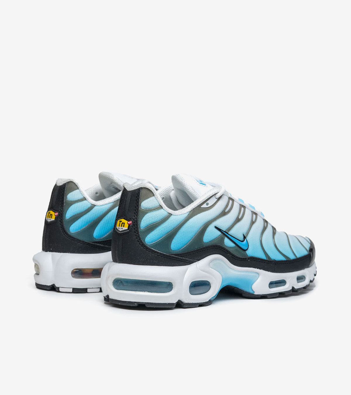 N Sneakers